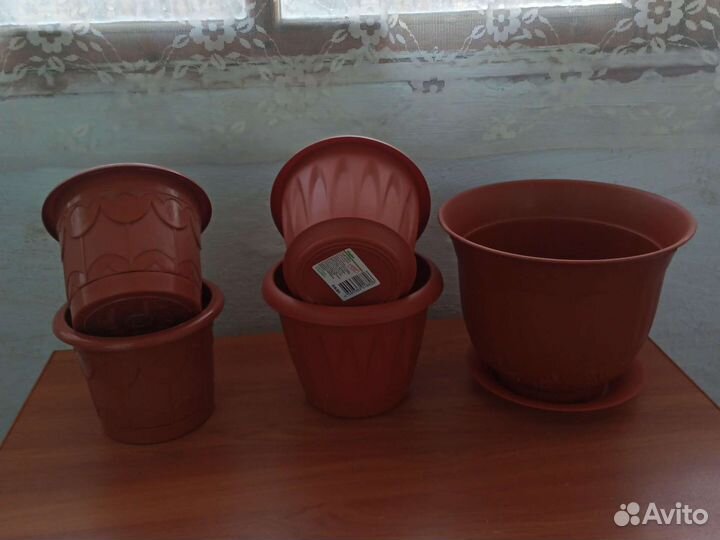 Горшки цветочные разные