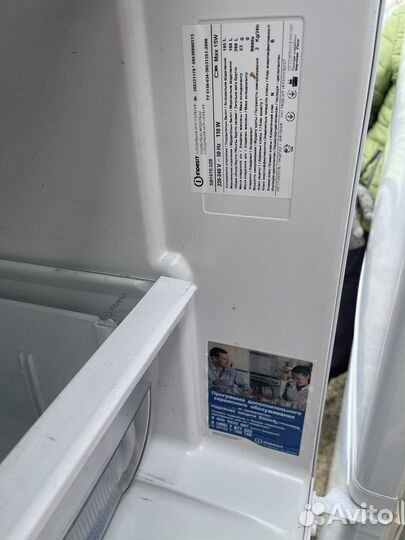 Холодильник бу indesit