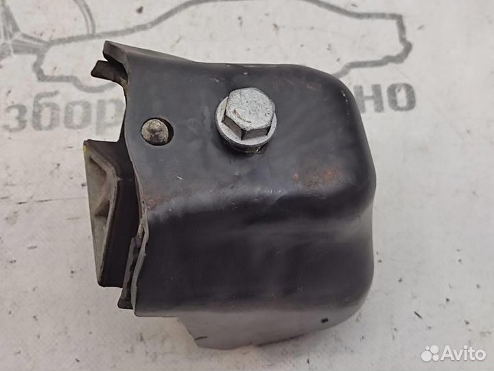 Опора двигателя w906 Sprinter 651.956 2016