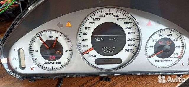 Приборная панель amg