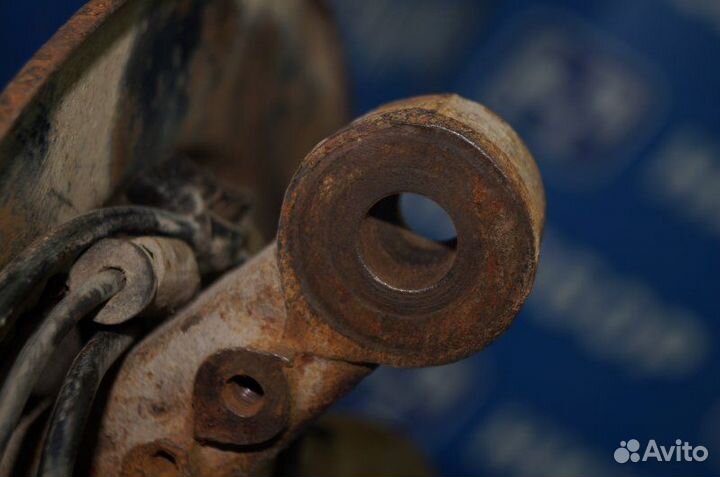 Кулак поворотный передний правый Vortex Tingo T11