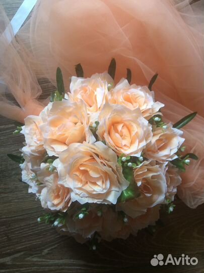 Украшения кремовое