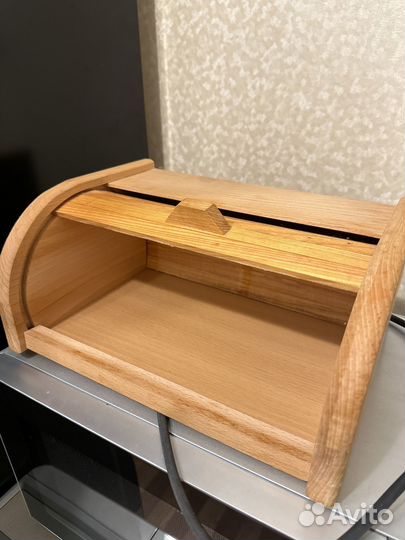 Хлебница из дерева