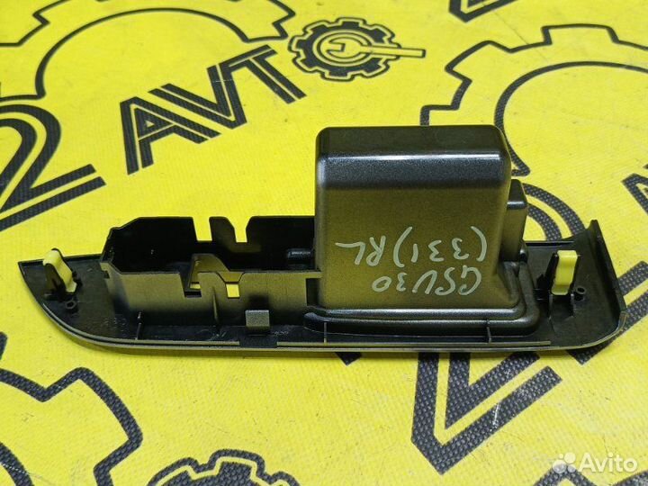 Накладка кнопки стеклоподъемника задняя левая