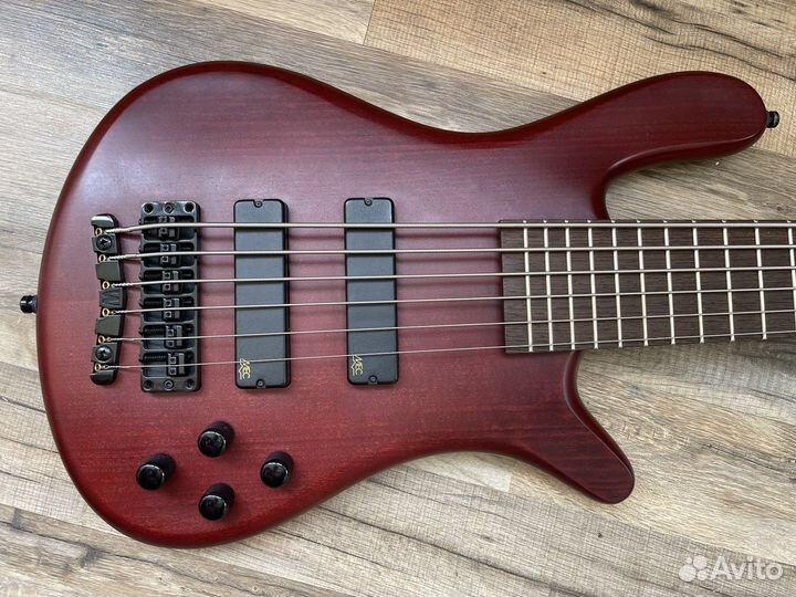 Бас гитара Warwick Streamer LX-6