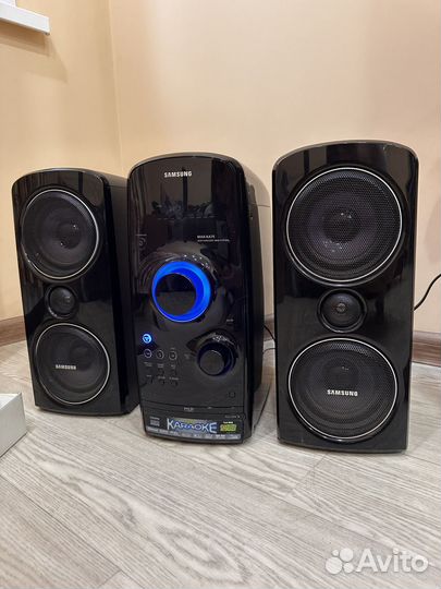Музыкальный центр Samsung MAX-KA75 +караоке