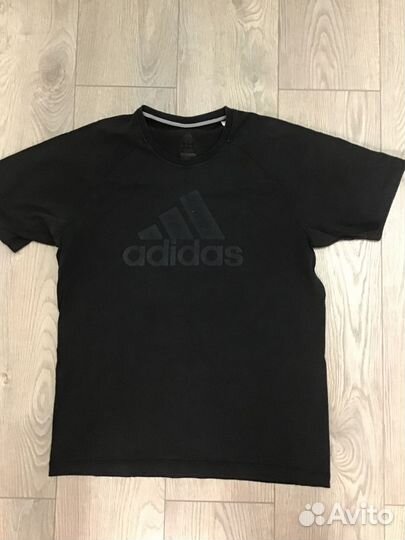 Футболка adidas