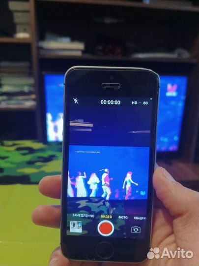 iPhone SE, 32 ГБ