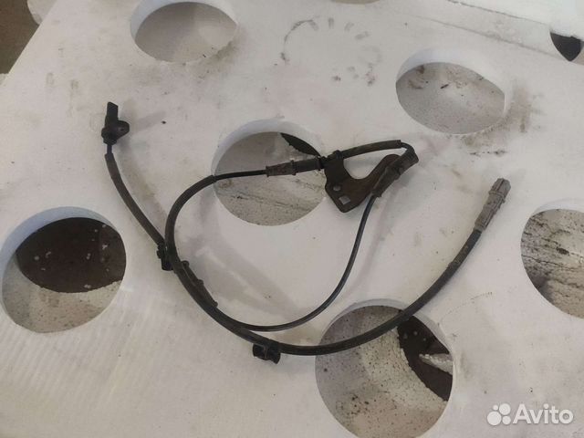 Датчик абс Kia Rio 4 правое без дефекров