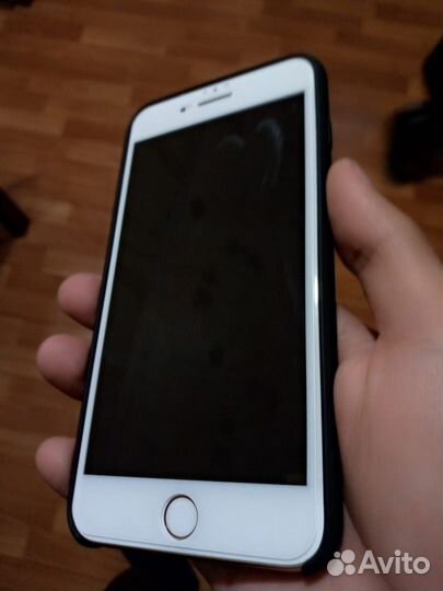 iPhone 8 Plus, 64 ГБ