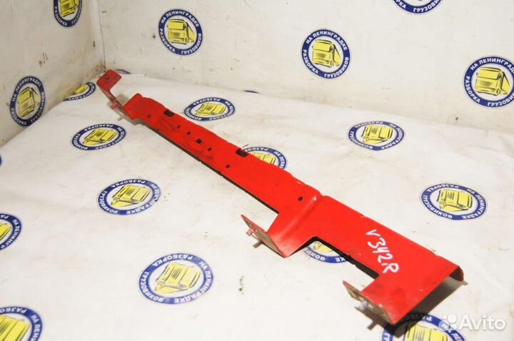 Кронштейн угла кабины правый 20731717 volvo, FH