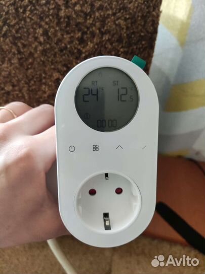 BHT-12 Smart Energy Plug User Manual