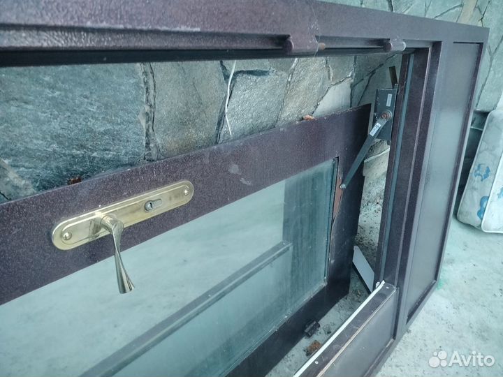 Дверь входная металлическая б/у уличная