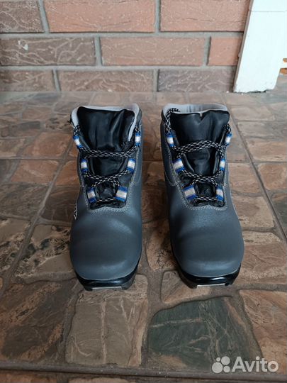 Детские лыжные ботинки nordway 30 32 36