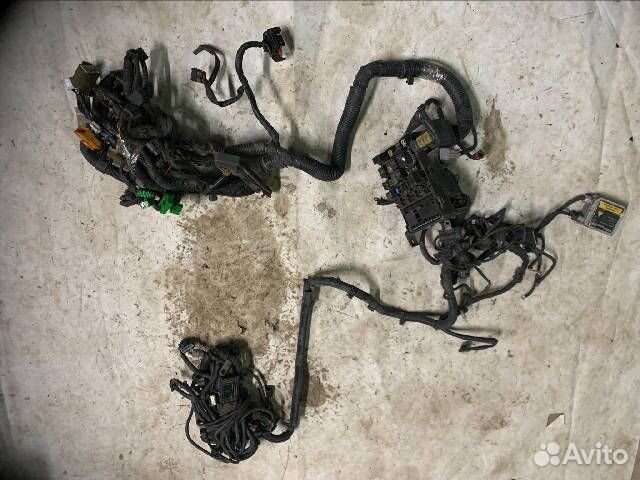 Блок предохранителей Mitsubishi Pajero Pinin