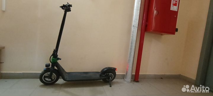 Самокат взрослый электрический бу