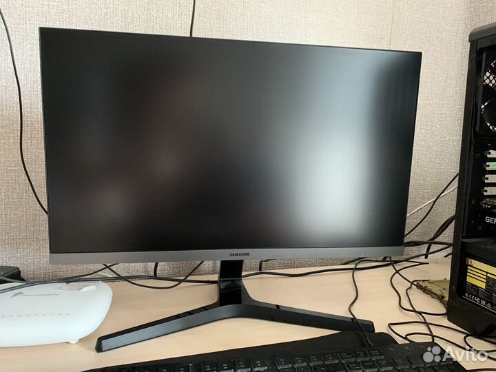 Монитор Samsung S24R350FHI