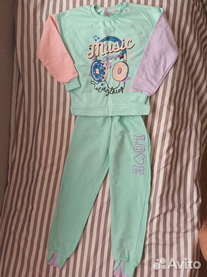 Костюм на девочку 110