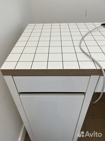 Стол IKEA micke (икея микке)