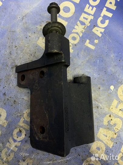 Кронштейн генератора. Higer 6129 АВТОБУС