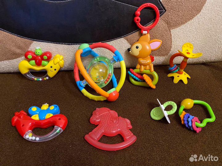 Развивающие игрушки,погремушки пакетом
