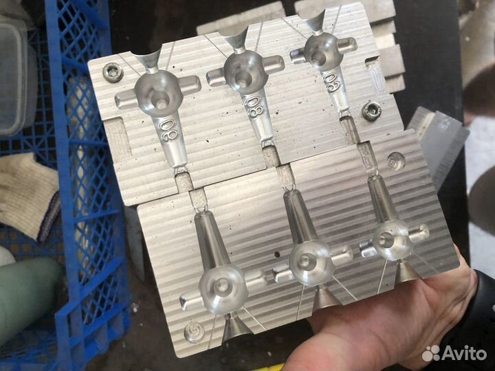 Форма для маркерных грузов и фидерных кор