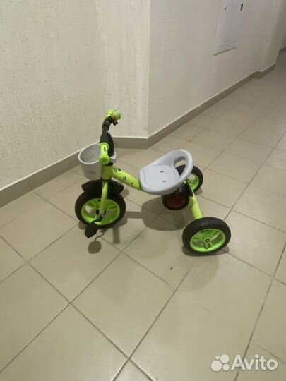 Детский трехколесный велосипед