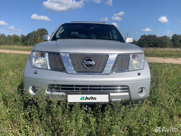 Nissan Pathfinder 2.5 AT, 2006, 300 000 км