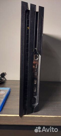 Sony PS4 pro 1tb