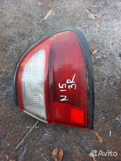 Фонари задние на Nissan Almera N15