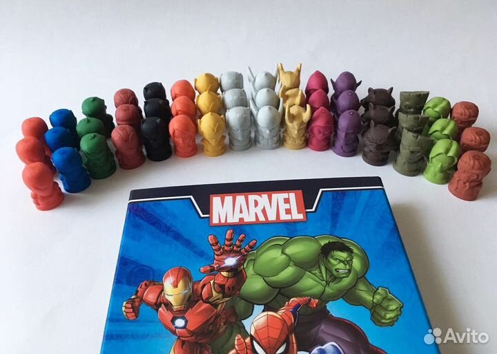 Альбом Стиратели 1 Marvel с фигурками