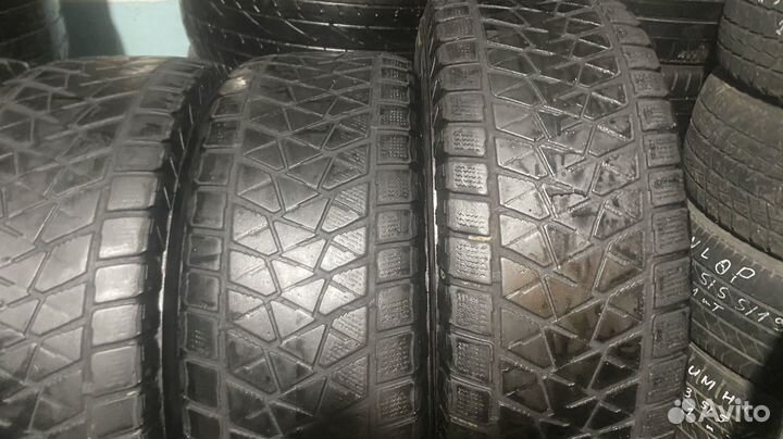 Bridgestone Blizzak DM-V1 265/70 R15