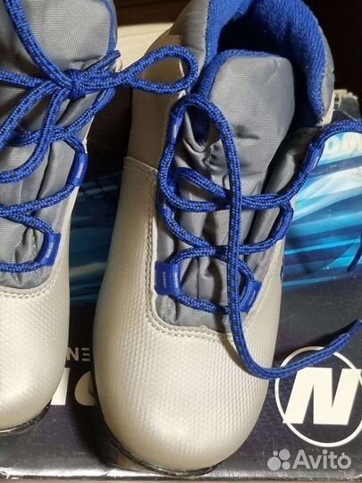 Лыжные ботинки