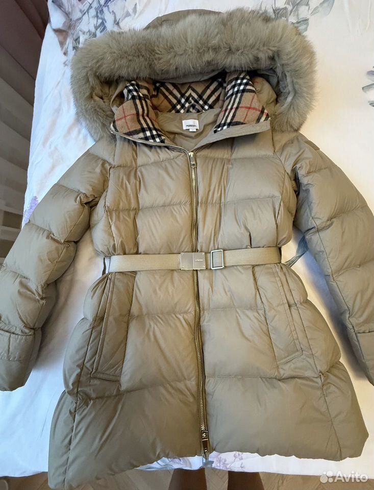Пуховик Burberry женский купить в Москве по низкой цене с доставкой ...