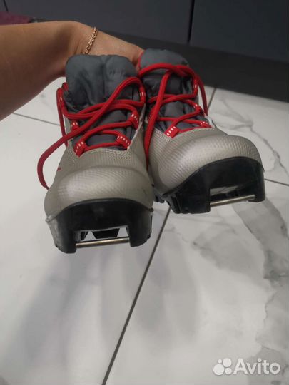 Лыжные ботинки, 30