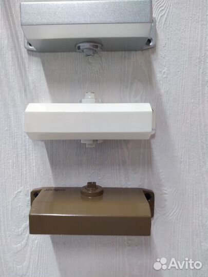 Доводчик дверной