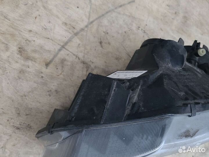 Фара левая renault duster под ремонт