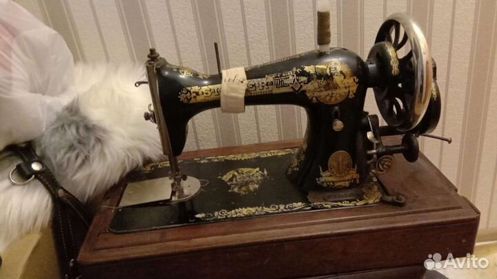 Швейная машинка зингер ручная