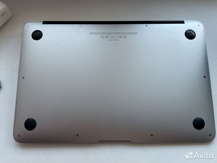 Apple MacBook Air 11 A1370 с двумя зарядками
