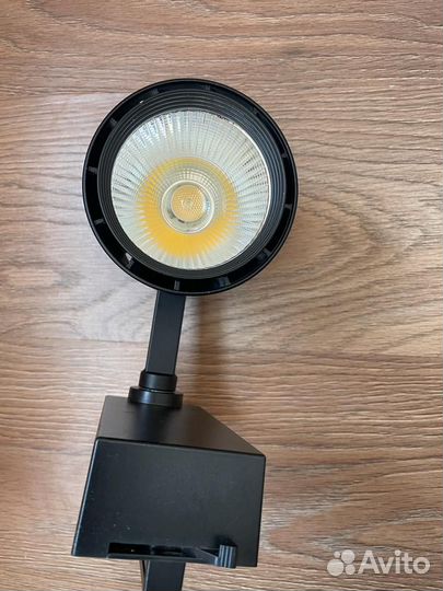 Светильник трековый luxeon Wesen LED 30