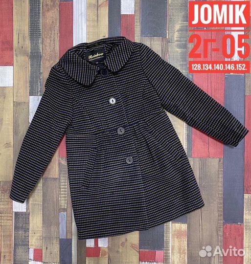 Пальто на девочку 134