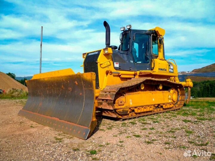 В разборе бульдозеры Коматсу Komatsu