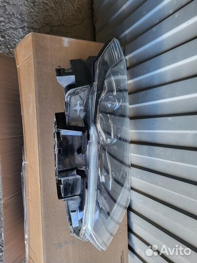 Фара правая Nissan X-Trail T32