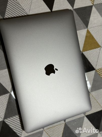 Apple MacBook air 13 2020 m1 16gb 1TB