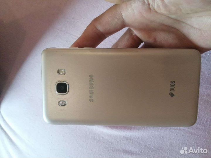 Телефон Samsung