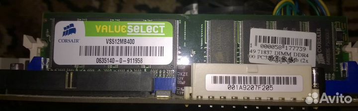 Материнская плата с процессором и памятью