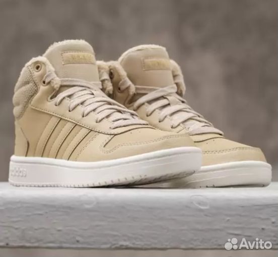 Женские Кроссовки Adidas Hoops бежевые