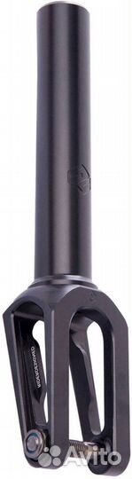 Вилка striker Lux SCS/HIC Black Sta42