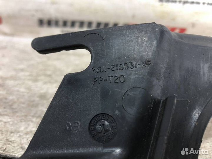 Накладка петли капота левая Форд Фьюжн