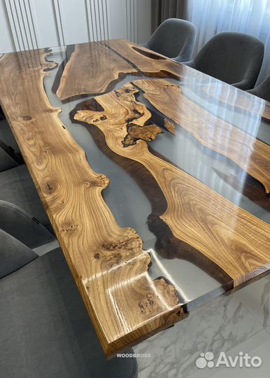 Стол из Эпоксидной смолы и слэба с завода